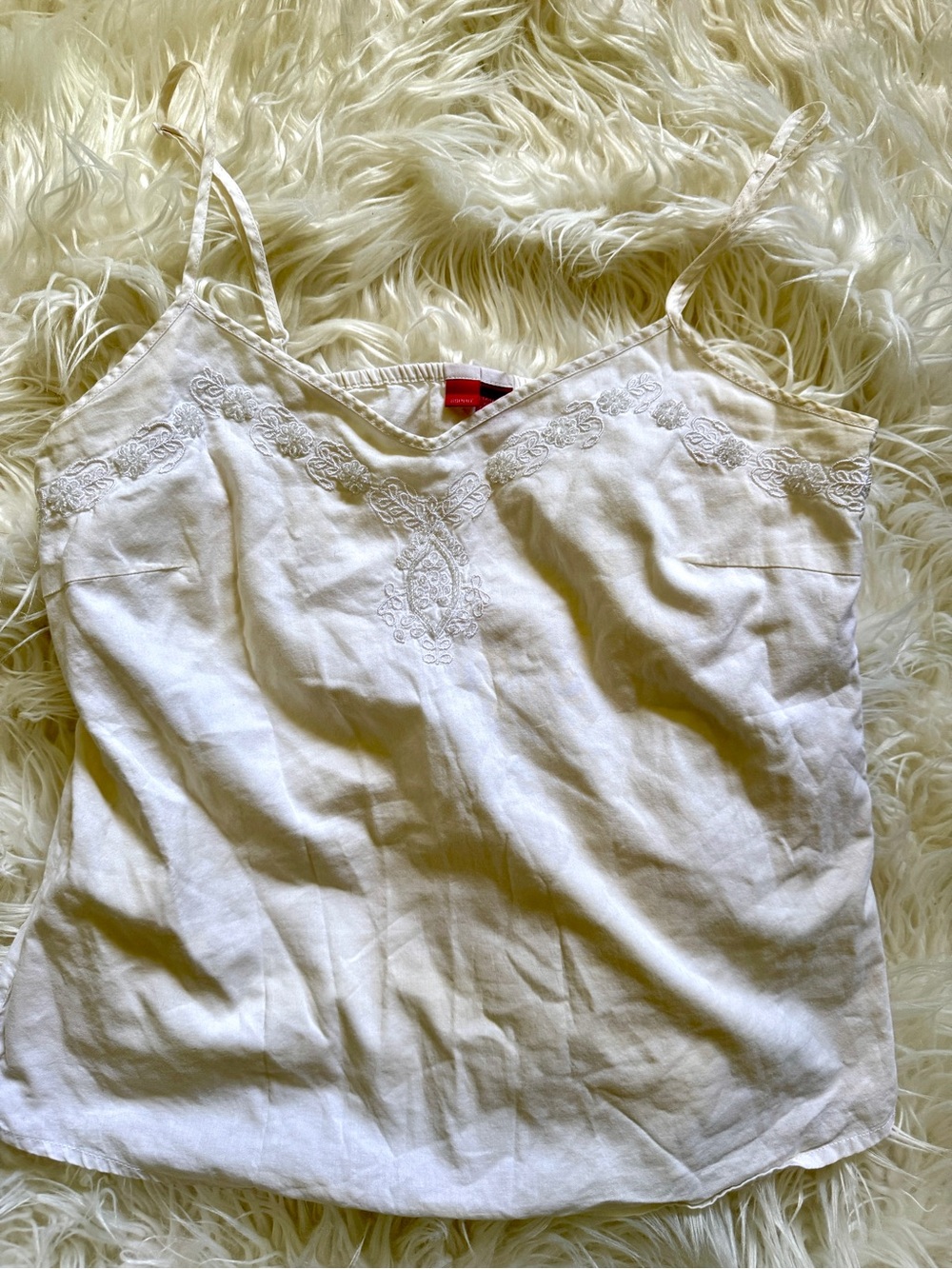 🫧🫪Y2K Early 2000s Esprit Cream Embroidered V-Neck Camisole